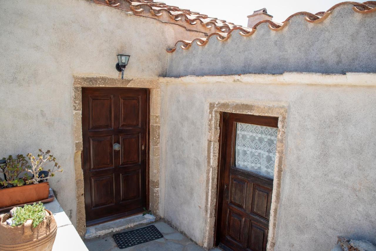 Goulas Traditional Guesthouse Monemvasia Exterior photo