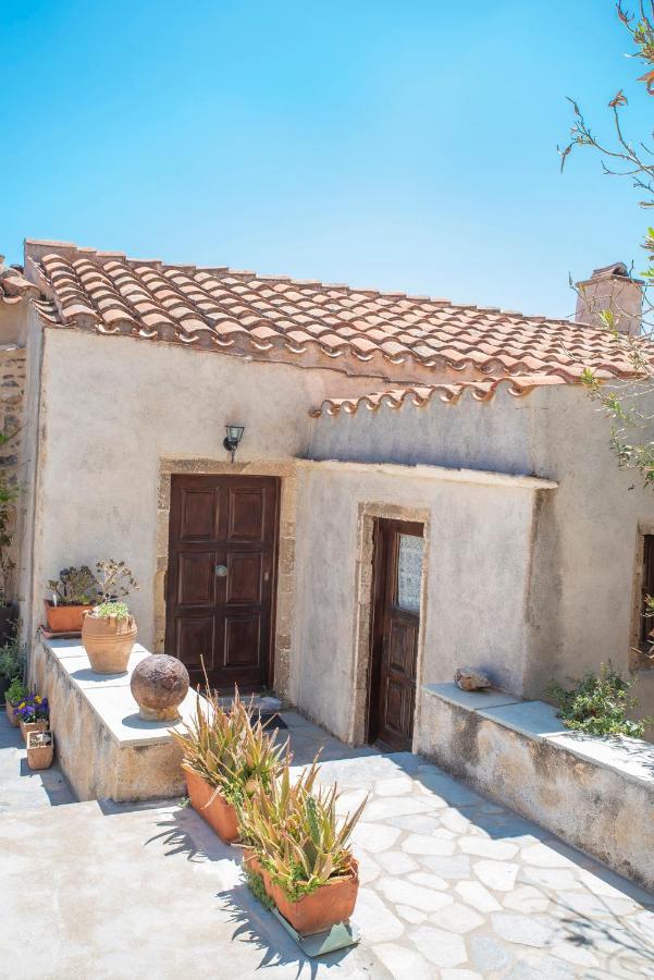 Goulas Traditional Guesthouse Monemvasia Exterior photo