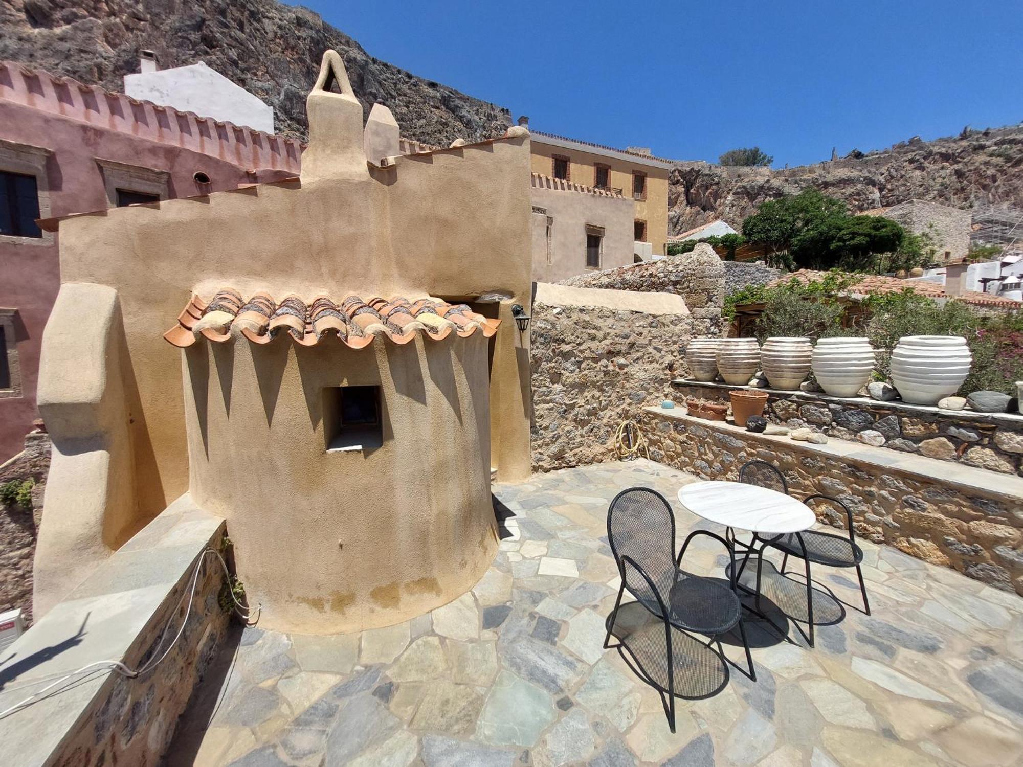 Goulas Traditional Guesthouse Monemvasia Exterior photo